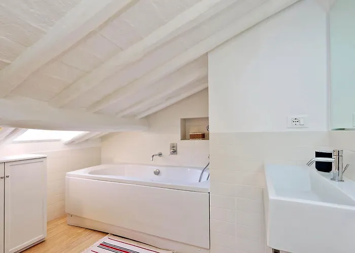 Pantheon Charming Attic | Romeloft