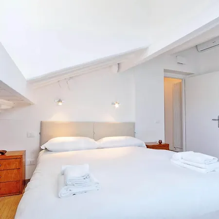 Apartment Pantheon Charming Attic | Romeloft Rome