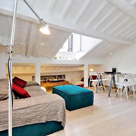 Pantheon Charming Attic | Romeloft * Rome