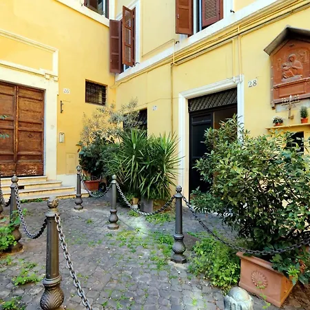 Pantheon Charming Attic | Romeloft